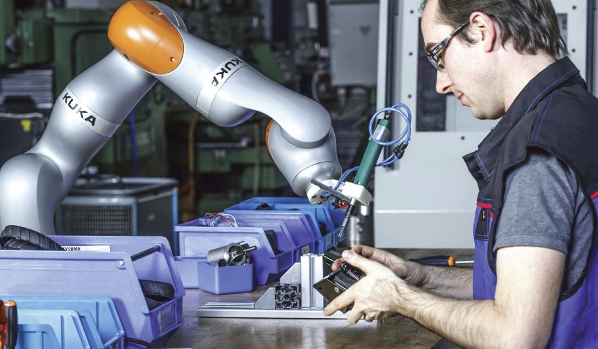 Robot collaborativi: come stanno cambiando il mondo del lavoro